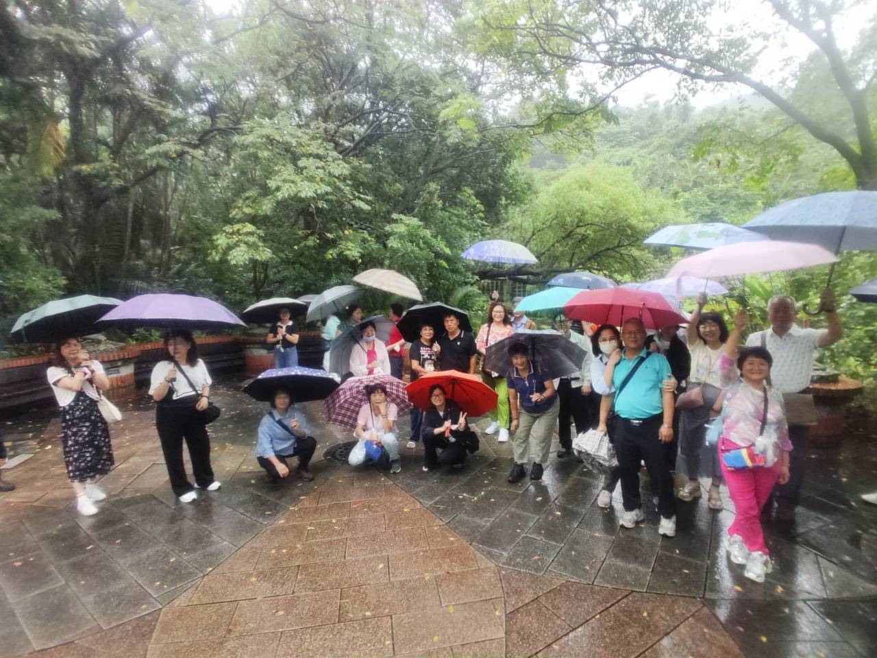 https://weaving.org.tw/wp-content/uploads/2026/10/LINE_ALBUM_織布公會90203，相簿大全。_260907_3.jpg